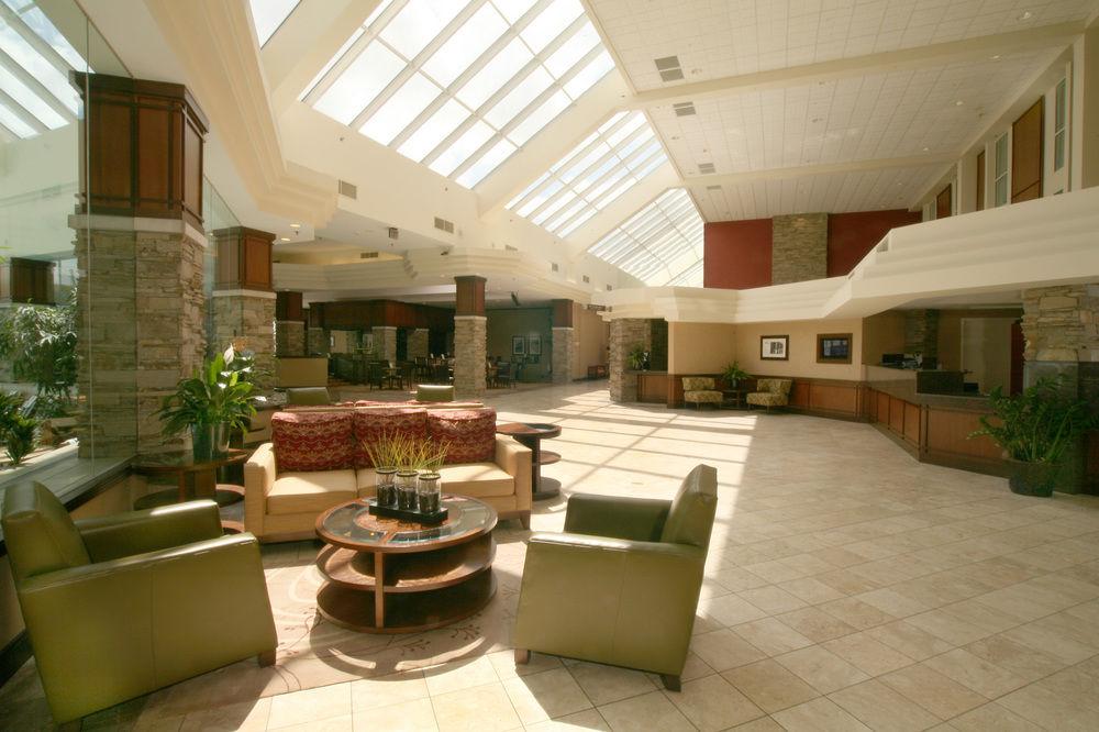 Doubletree By Hilton Madison East Hotell Exteriör bild