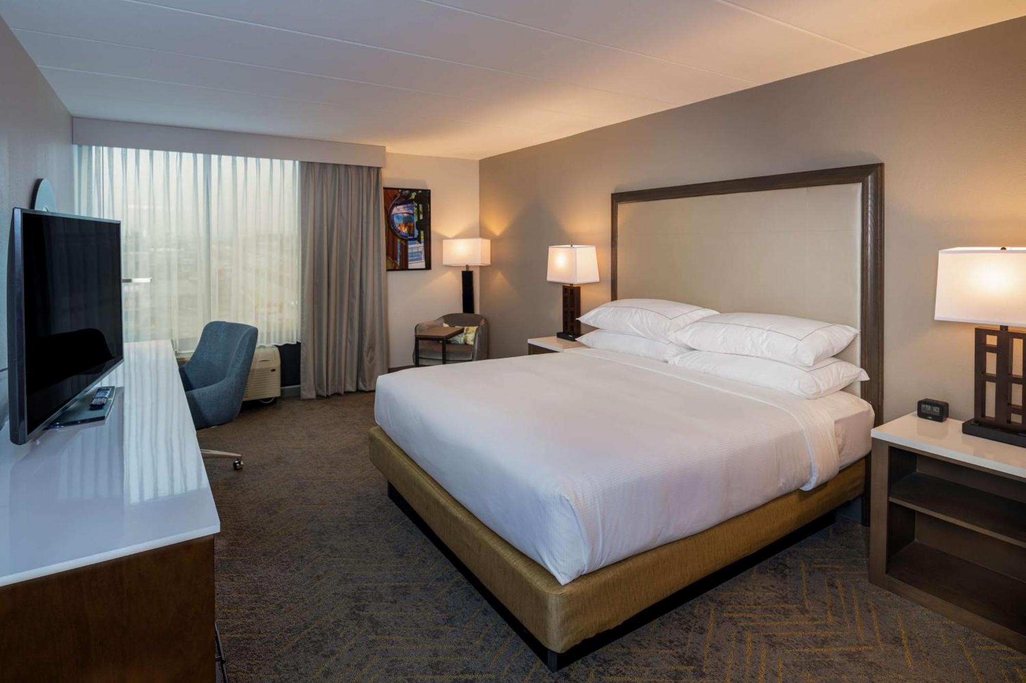 Doubletree By Hilton Madison East Hotell Exteriör bild
