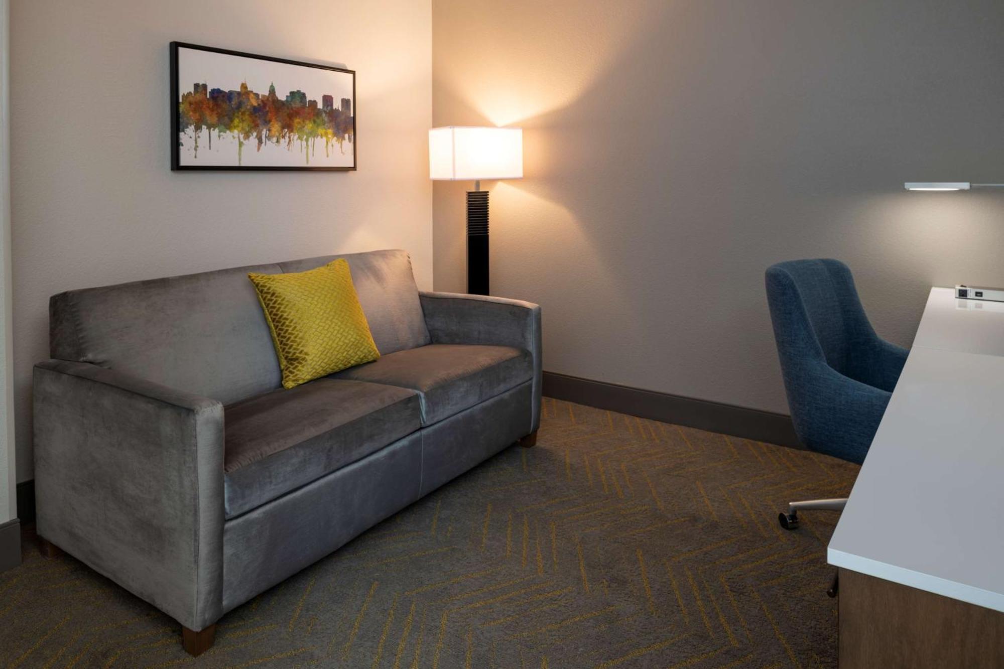 Doubletree By Hilton Madison East Hotell Exteriör bild