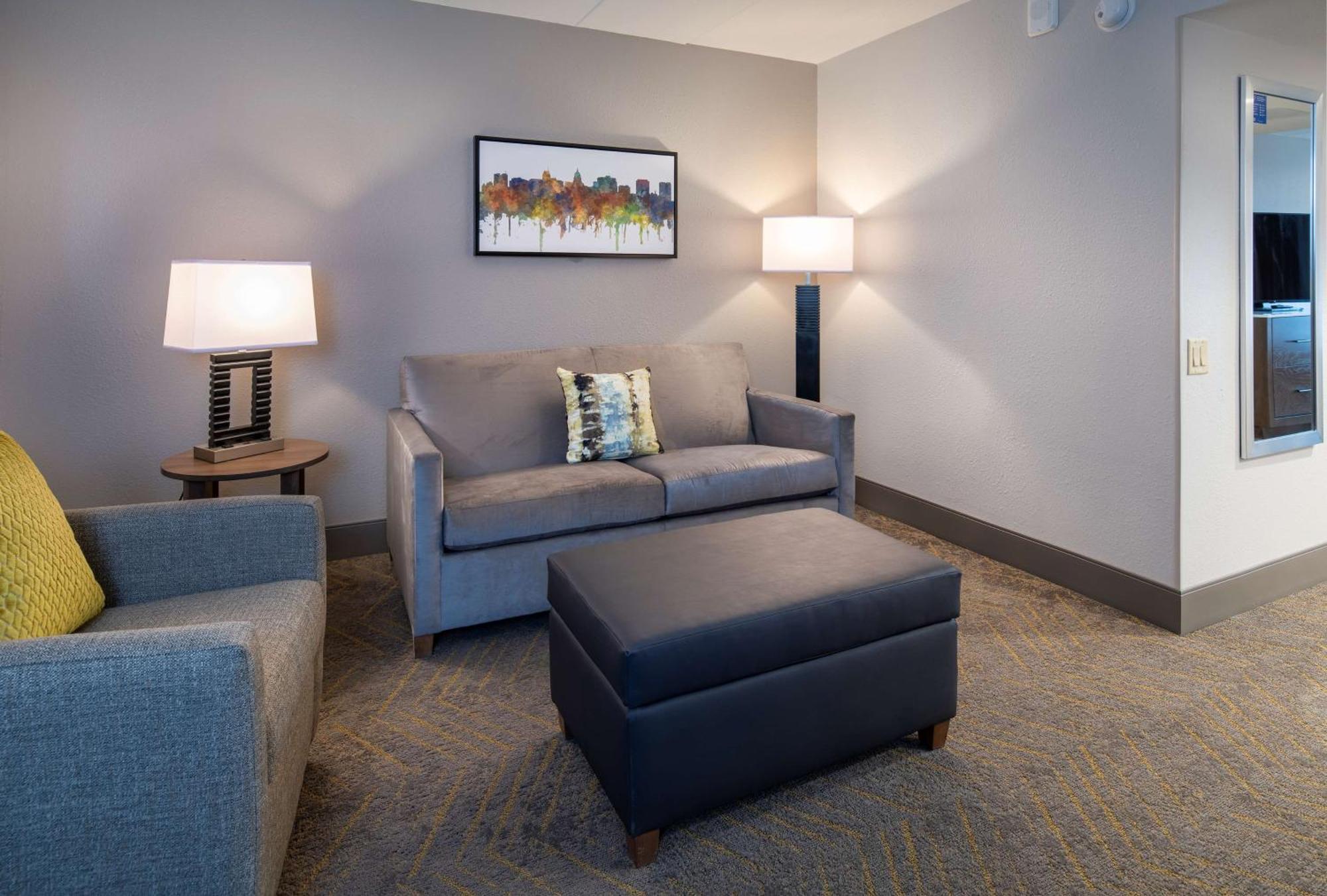 Doubletree By Hilton Madison East Hotell Exteriör bild