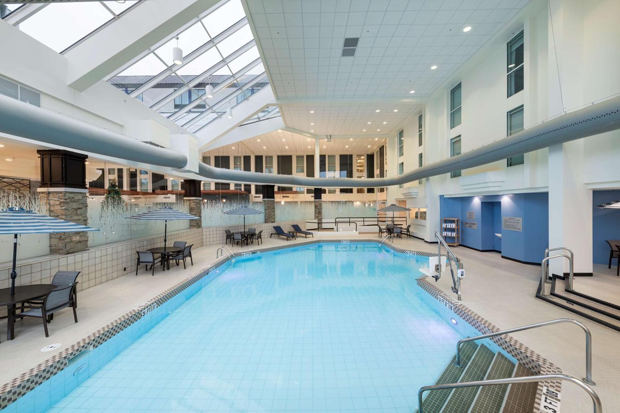 Doubletree By Hilton Madison East Hotell Exteriör bild